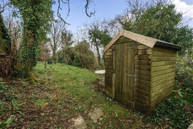 Lloyd Lodge Garden.jpg