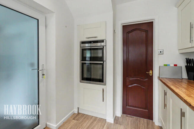 3 bed Semi-Detached for sale Image 8