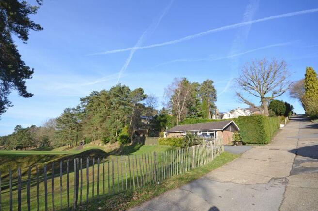 Hindhead Golf ...