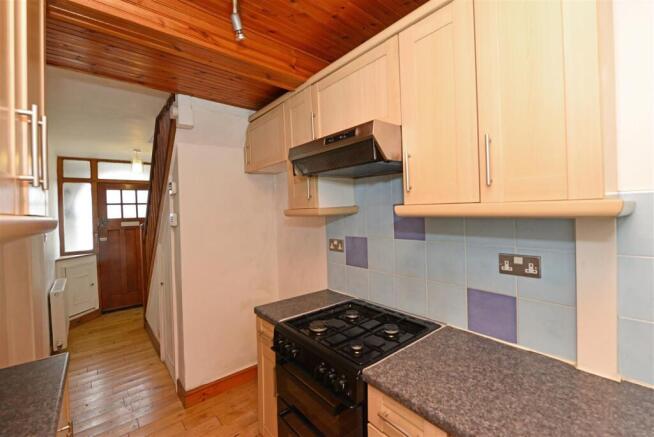 3 bed Semi-Detached for sale Image 8