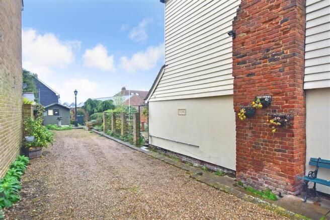 Driveway/Parking
