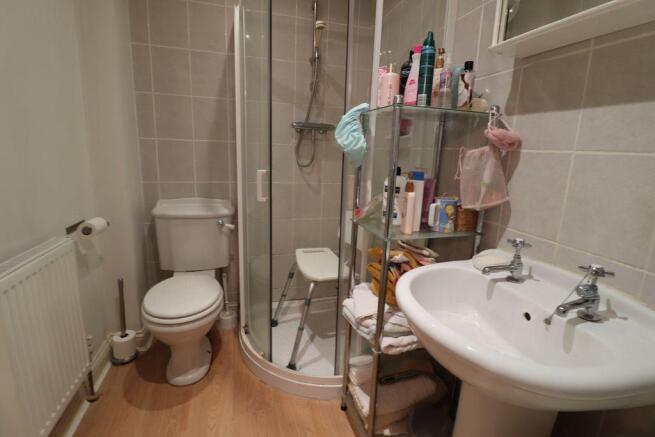 En-suite to Ground Floor Bedroom