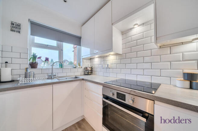 2865f7f9-0439-453...