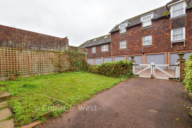 Driveway/Parking