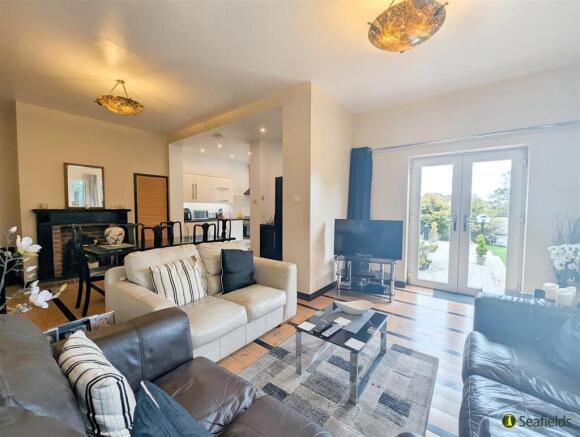 Sitting Dining Room
