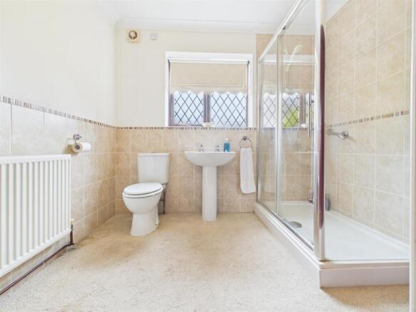 2 bed Detached Bungalow for sale Image 7