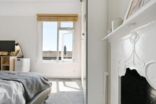 2 bed Terraced for sale Image 11