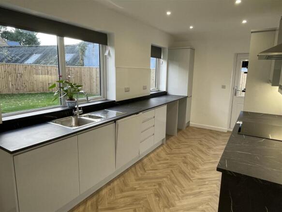 Kitchen/Breakfast Room