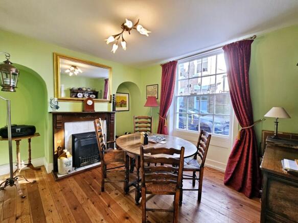 4 bed Terraced for sale Image 5