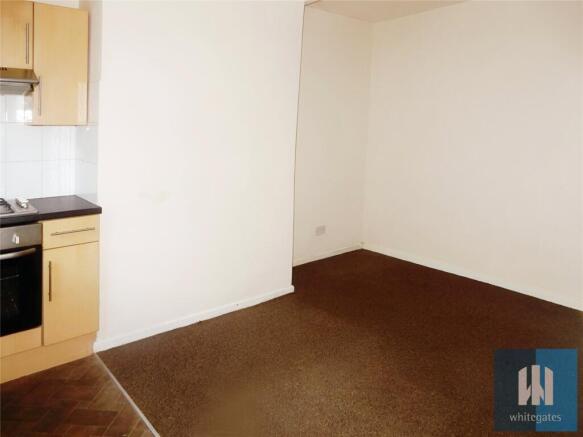 1 bed Terraced to rent Image 5