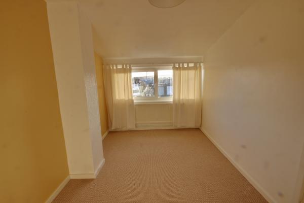 Bedroom 2 (Double)