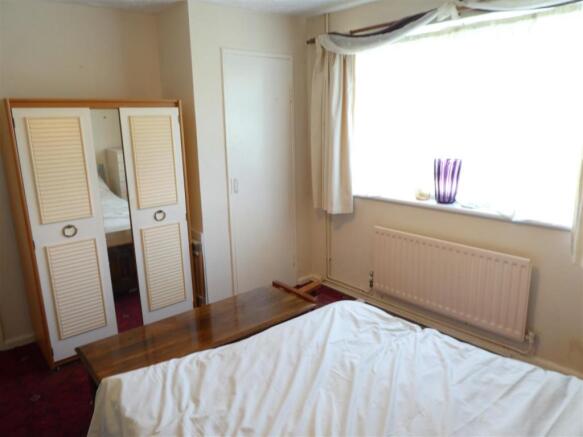 bed1 2.JPG