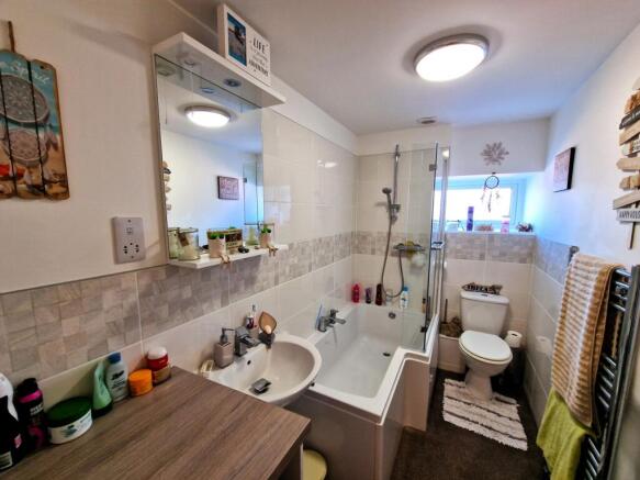 1 bed Apartment for sale Image 8