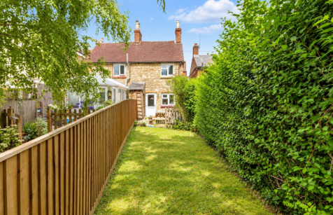High Street, Deanshanger, Milton Keynes, MK19 6HB