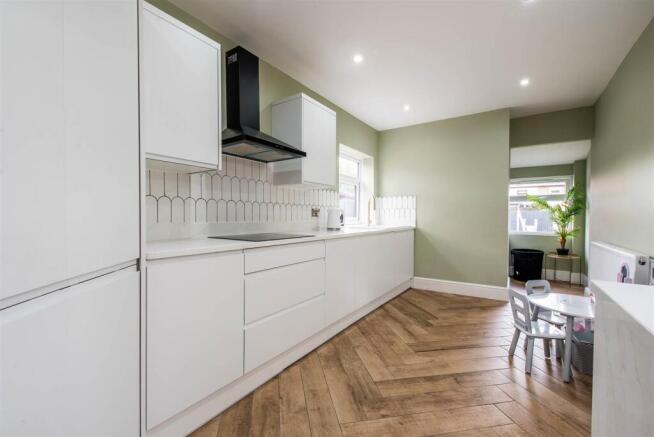 Kitchen/Dining Room