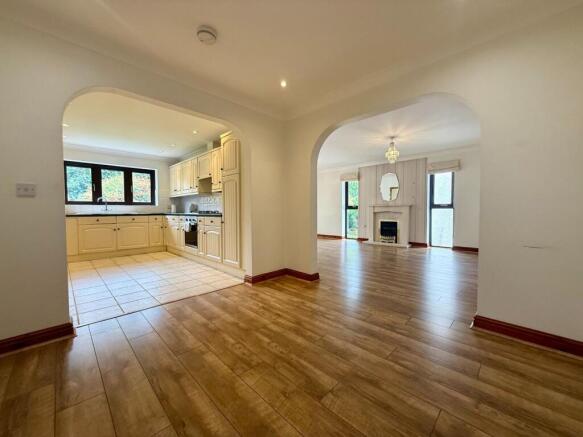 14 Cae'r Dderwen, Dolgellau, LL40 1GE photo 4