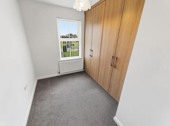 2 bed Flat for sale Image 7