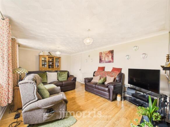 Sitting/Dining Room