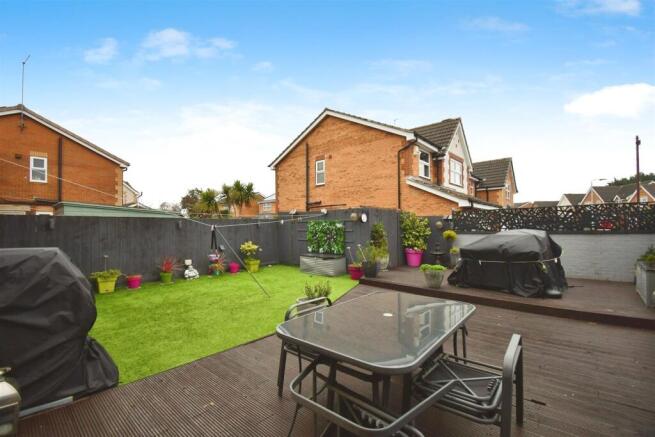 4 bed Detached for sale Image 4