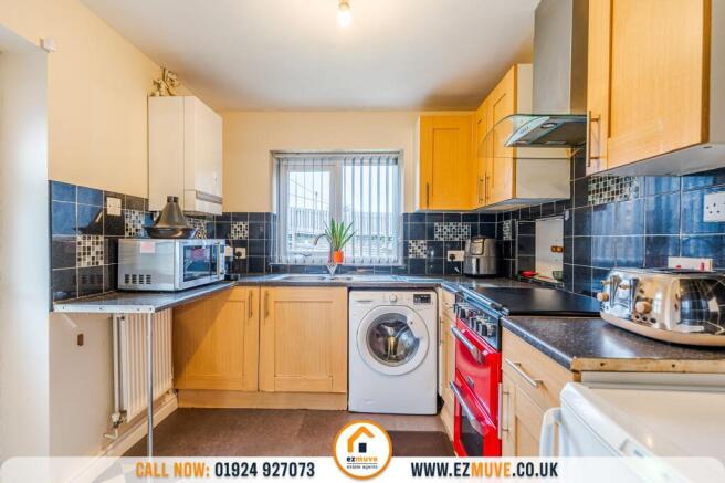 3 bed Semi-Detached for sale Image 11