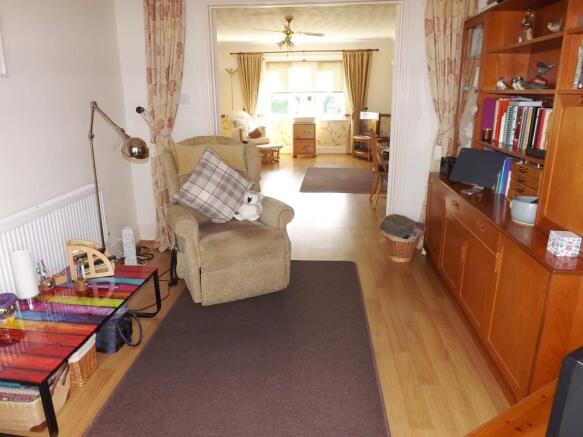 Photo 3