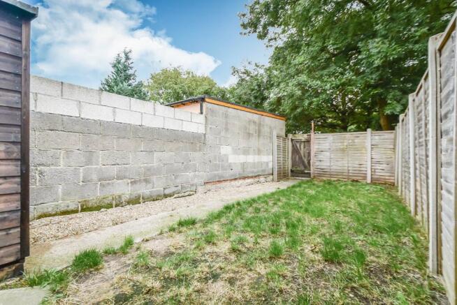 2 bed Terraced to rent Image 10