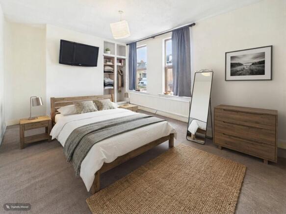 4 bed Terraced for sale Image 10