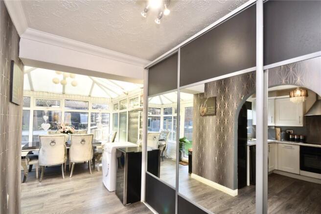 3 bed Semi-Detached for sale Image 7