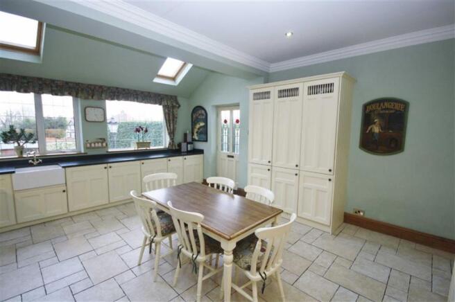 Kitchen Alternate Vi