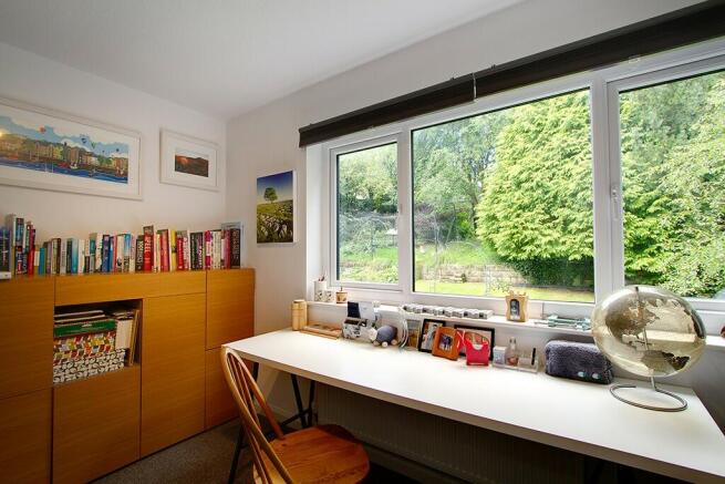Office/bedroom 5