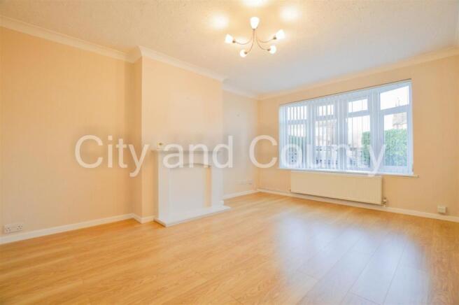 Living room 2.jpg