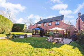 14, Tornay Grove, Southampton SO52 9NY
