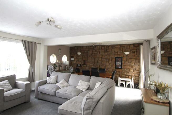 Living Area.JPG