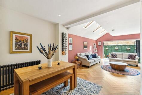 Tyneham Road, Battersea, SW11