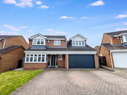 Snowdrop Close, Cypress Gate, Stockton-on-Tees, Durham, TS19 8FG