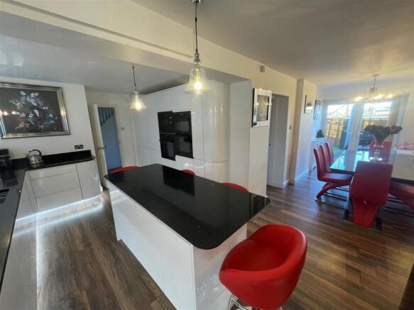 33ph kitchen.jpg