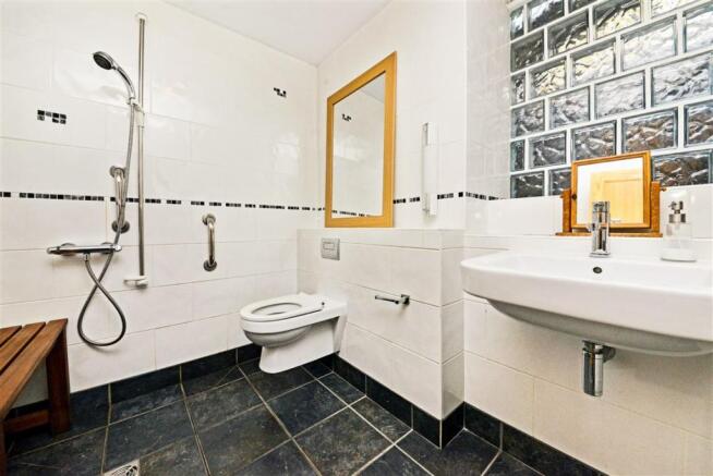 WET ROOM