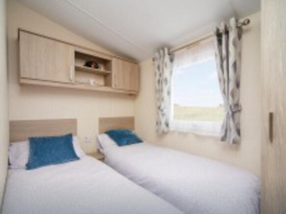 2 bed Park Home for sale Image 7