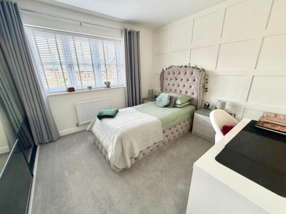 4 bed Detached for sale Image 12