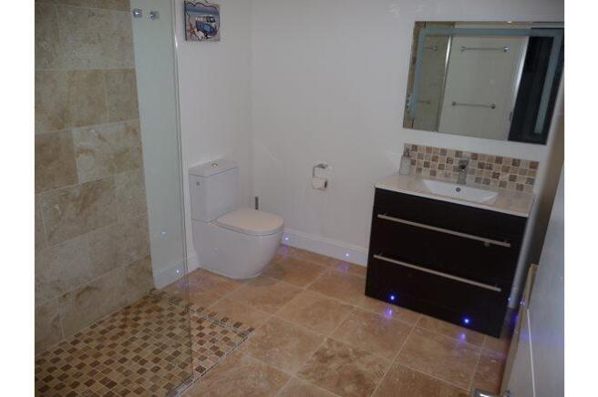 Master En-suite