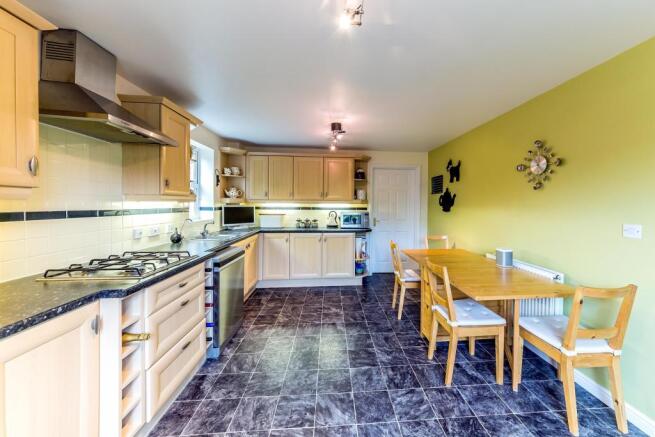 Kitchen / Breakfast