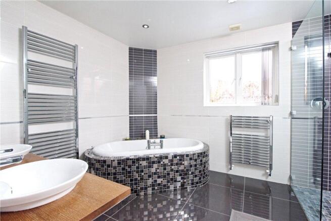 En Suite Bathroom