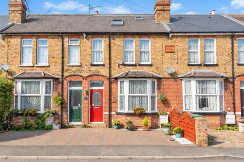 Edgell Road, Staines-upon-Thames, TW18