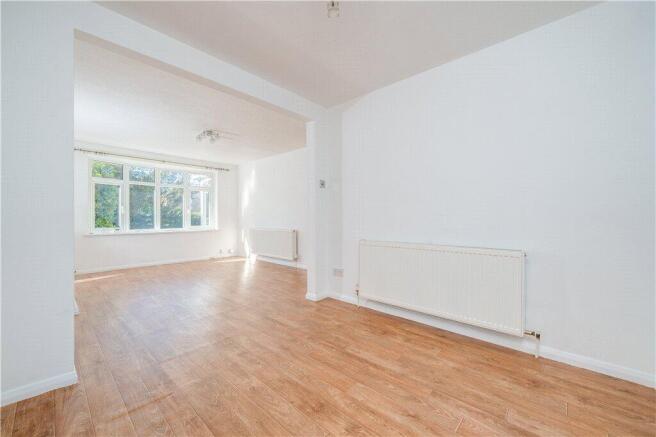 3 bed Detached for sale Image 6