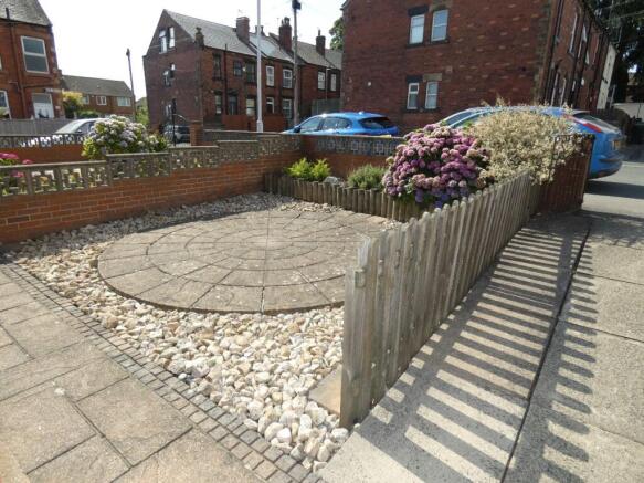 3 bed Semi-Detached to rent Image 9