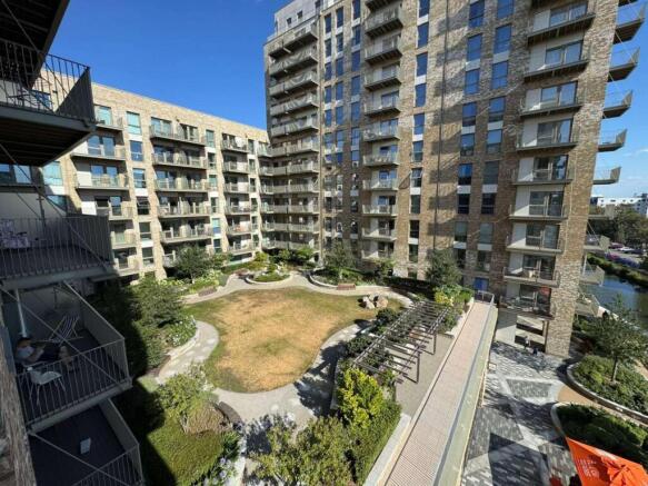 3 bed flat to rent Affinity House, Wembley HA0 1P