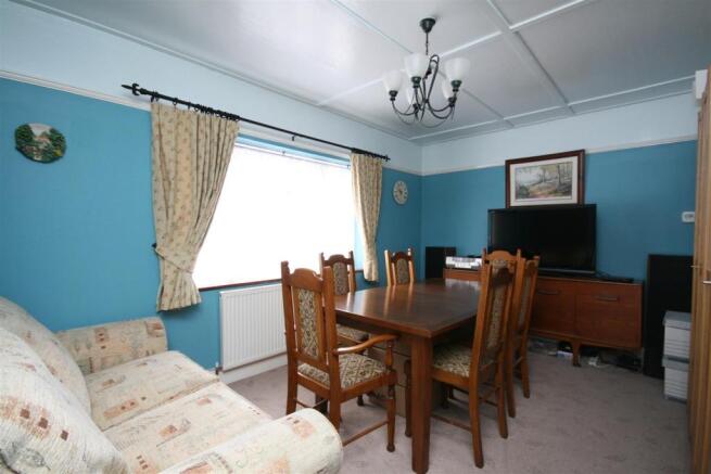 Dining room.JPG