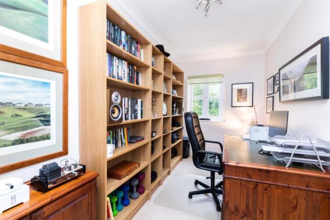 Bed 5/Home Office