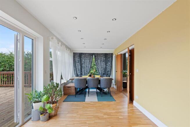 Kitchen/Dining Room