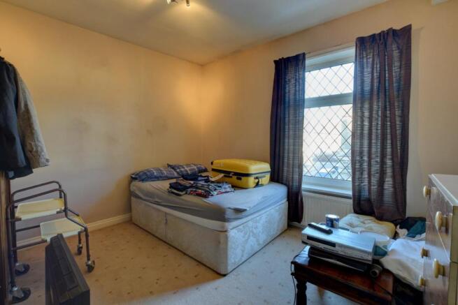 Bedroom 2 - 1.jpg